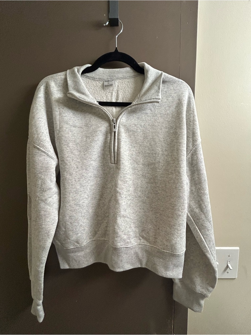 JO&CO Light grey quarter zip